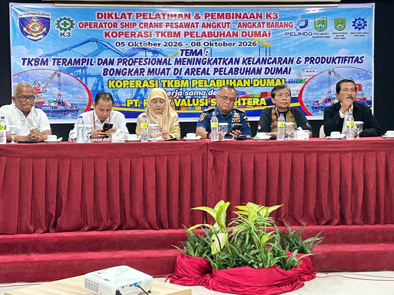 Perkuat SDM Kepelabuhanan, TKBM Dumai Gelar Pelatihan dan Sertifikasi Operator Ship Crane